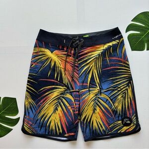🏝Quicksilver High-Line Board Shorts🏝